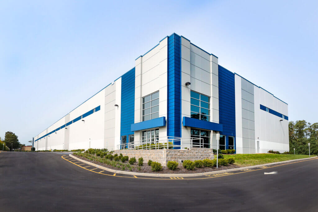 March builds industrial buildings, see photos of the completed 150 Whitman Ave Bridge Point Warehouse
